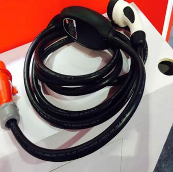 新能源充電電纜材料用TPE材料還是PVC材料好？